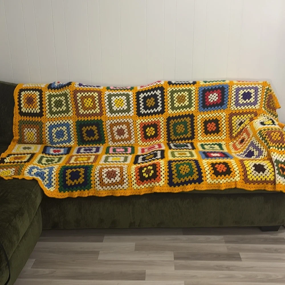 Vintage‎ Colorful Crochet Granny Square Blanket